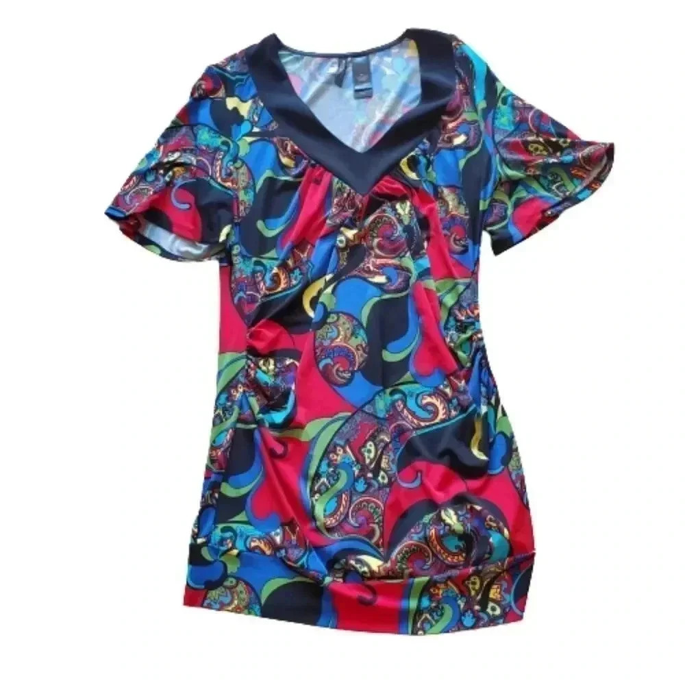 NWOT Bisou Bisou short sleeve multi colored v neck mini dress Size Medium